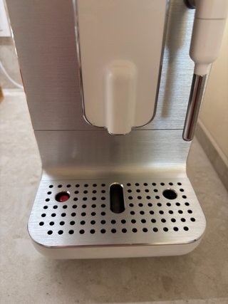 Máquina Café Automática Smeg BCC12WHMEU