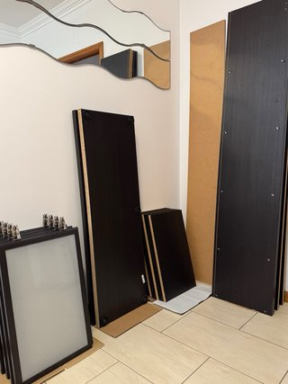 Armário IKEA BESTÅ Preto com Portas