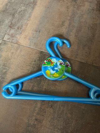 9 Perchas infantiles Disney