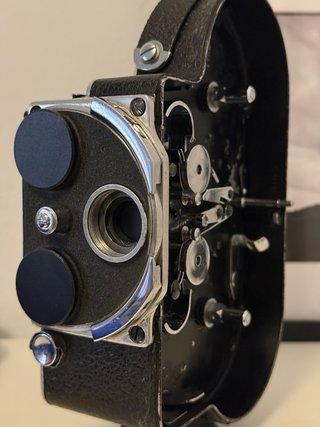Cámara Bolex 16mm