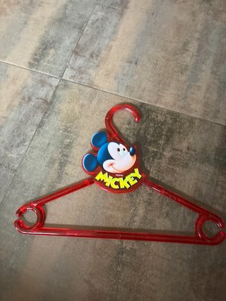 3 Perchas Disney Minnie, Mickey y Goofy