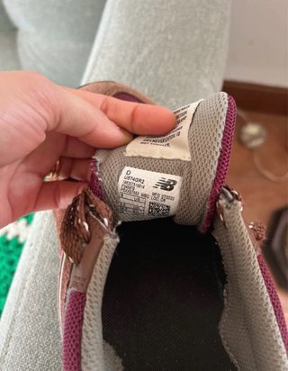 Zapatillas New Balance Marrones y Rosas