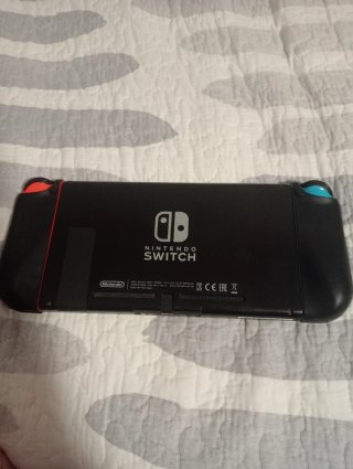 Nintendo Switch V1 Completa con Accesorios