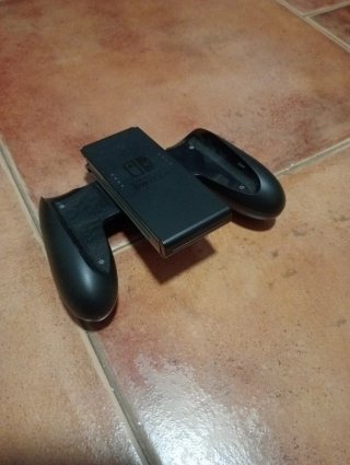 Nintendo Switch V1 Completa con Accesorios