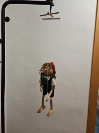 Marioneta de madera estilo Pinocho