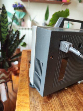 Proyector Super 8 Eumig Mark S 712 (enciende)