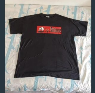 Camiseta Antinazis Negra