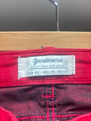 Pantalón Stradivarius Rojo Talla 42 (Real 38/40)