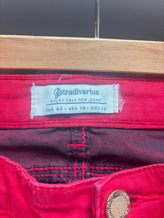 Pantalón Stradivarius Rojo Talla 42 (Real 38/40)