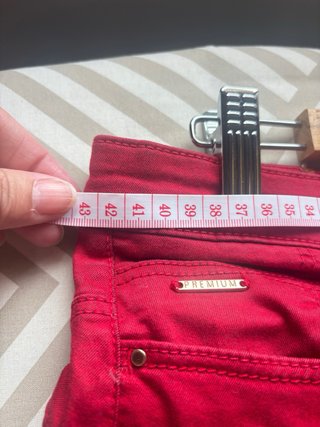 Pantalón Stradivarius Rojo Talla 42 (Real 38/40)
