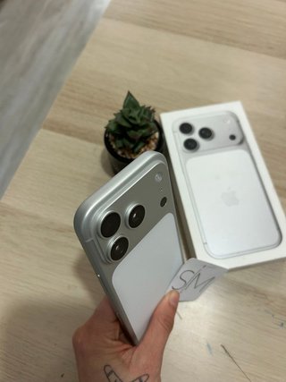 iPhone 17 Pro Max 256gb silver como nuevo