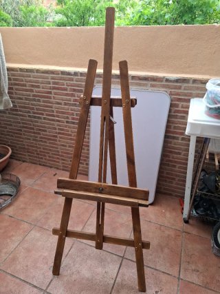 Caballete de madera para pintar