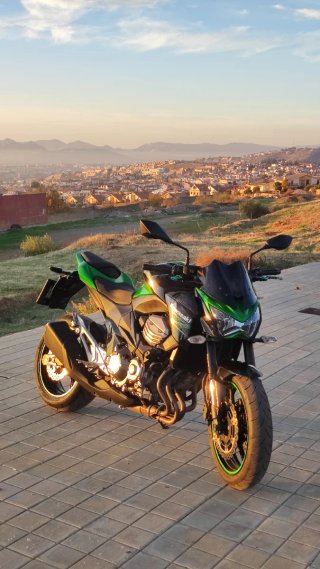 Kawasaki Z800e