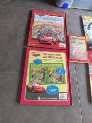 Libros de Cars ..busca y encuentra..