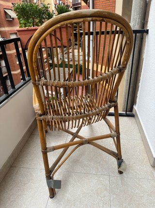 Sillas de mimbre para restaurar (2 unidades)