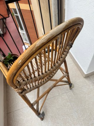 Sillas de mimbre para restaurar (2 unidades)