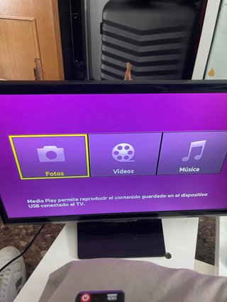 Televisor pequeño negro 22 pulgadas  60hz