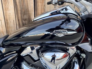 Suzuki M1800 R Intruder Negra