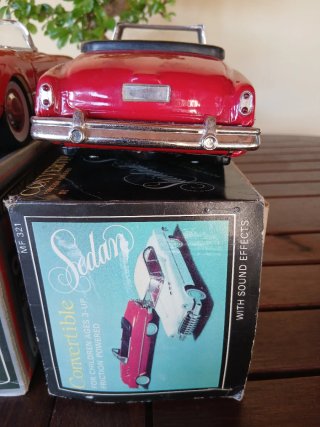 Coppia modellini auto Convertibile