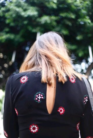Vestido Zara bordado negro multicolor