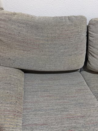 Sofá de tela gris
