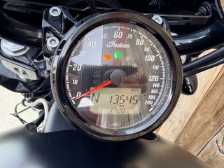 Indian Scout Rogue 1200 Negra