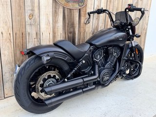 Indian Scout Rogue 1200 Negra