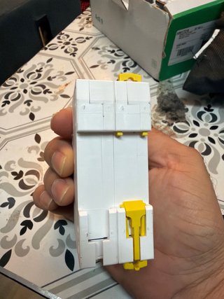 Schneider Electric Interruptor 16A