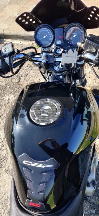 Honda CBF600N Negra