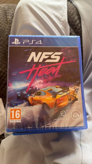 PlayStation 4 - NFS Heat