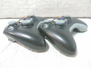 Pack 2 Mandos Xbox 360