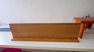Cómoda de madera de pino con espejo, mesillas,