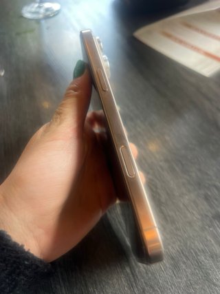 iPhone 16 Pro Max - Salud Batería 90%
