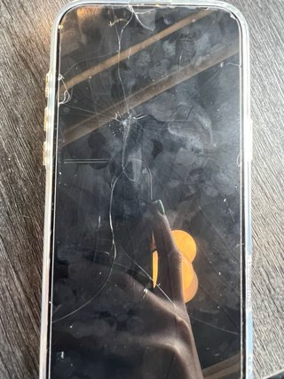 iPhone 16 Pro Max - Salud Batería 90%