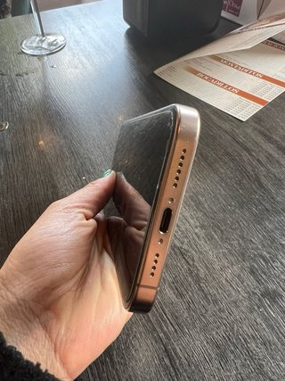 iPhone 16 Pro Max - Salud Batería 90%