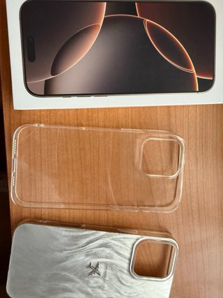 iPhone 16 Pro Max - Salud Batería 90%