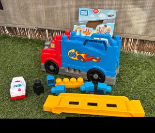 Camión Mega Bloks con Sonidos y Coche