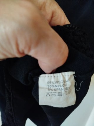 Camiseta sin mangas F & 2 negra