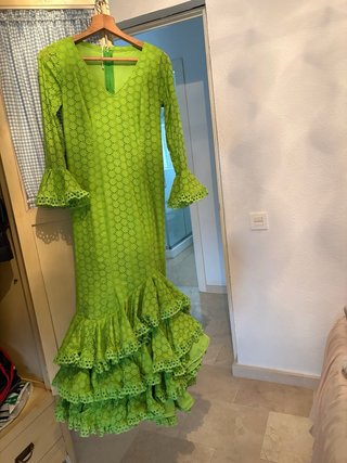 Vestido Flamenca Verde con Volantes