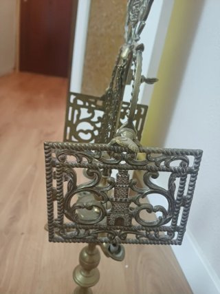 Candelabro antiguo dorado