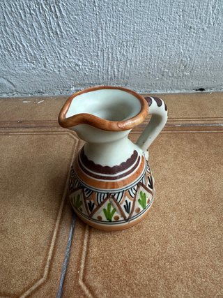 Jarra cerámica decorada