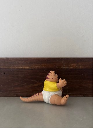 Figura Bebé Sinclair Dinosaurios Disney