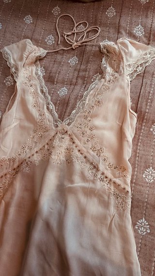 Vestido bordado Zara