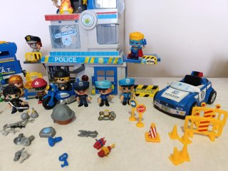 Pin y Pon Action Policía Set Completo