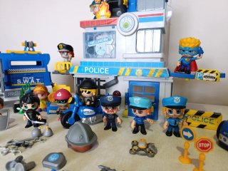 Pin y Pon Action Policía Set Completo