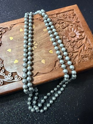 Collana perle color argento