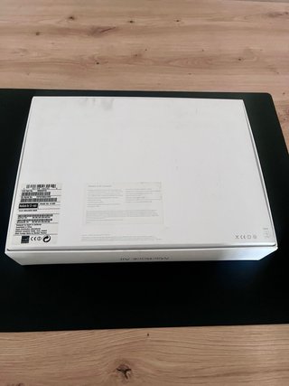 MacBook Air 13 128GB Plata con Caja y Cargador