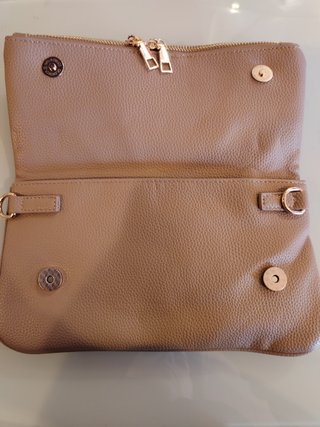 Bolso de mano camel con cremallera