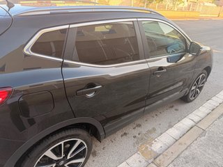 Nissan Qashqai negro