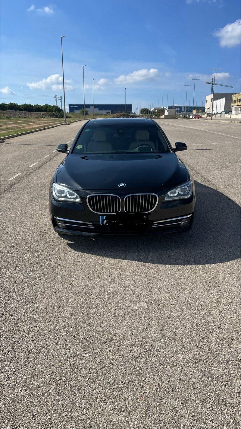 BMW Serie 7 2015 - foto 1
